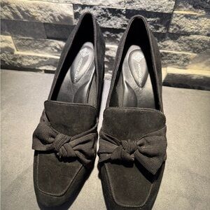 ANTONIO MELANI Black Heels with Bow Detail